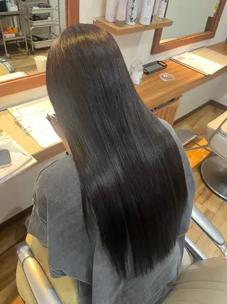 ロング カラー ココカラヘアー所属・🫧ブリーチ×透明感 カラー🎀ココカラのヘアスタイル