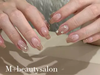 ネイル M+  Beauty Salonのネイルデザイン