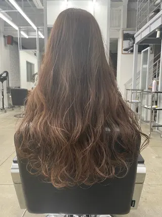 ロング カラー 鬼頭 優吾のヘアスタイル