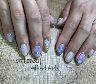 ミディアム ネイル ツメトマツゲ .のネイルデザイン