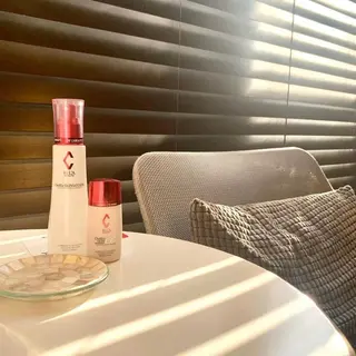 美容鍼灸サロンヴィクトワール所属・池袋美容鍼サロン ヴィクトワール　小林のエステ・リラクイメージ