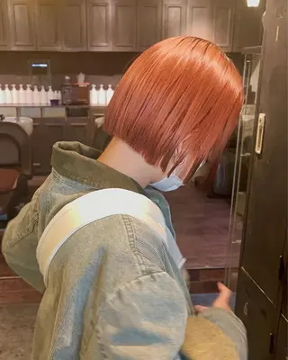 ショート ブリーチ/ハイトーン レイヤー/Maanaのヘアスタイル