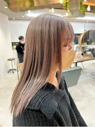 ロング ハイトーン/赤みなし 透明感/ririkaのヘアスタイル