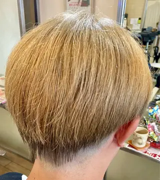ショート カラー メンズ ヤマウチ  ヒデキのヘアスタイル