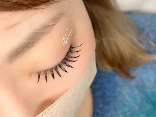 マツエク・マツパ BLista. Mayのマツエク・マツパデザイン