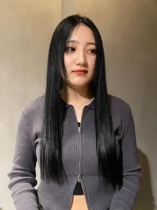 カラー ブリーチカラー ／ボブ　ユミのヘアスタイル