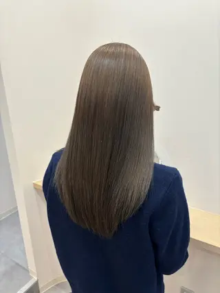 セミロング と きのヘアスタイル