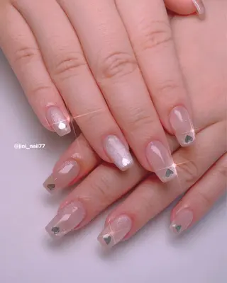 ネイル JINI NAIL所属・ジニ ネイルのネイルデザイン