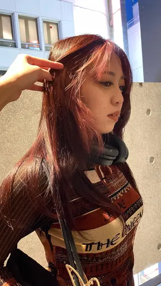 ロング shoko/ 海外ガール風パーマのヘアスタイル