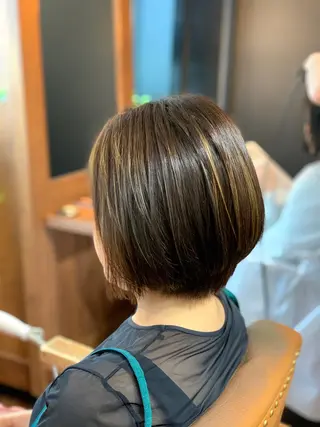 ショート 武田尚子🌸 自然に仕上がる矯正のヘアスタイル