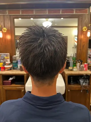 ショート ヒロ銀座バーバーショップ丸の内所属・秋山 琳太のヘアスタイル