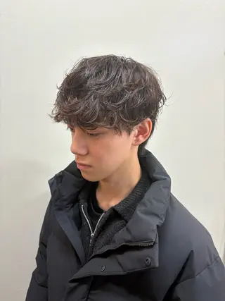 ショート パーマ メンズ 韓国風メンズ/毛流れ ヘアなら須田龍世のヘアスタイル