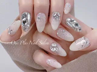 ネイル One Plus Nail Salonのネイルデザイン