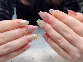 ネイル 西岡 真由美のネイルデザイン