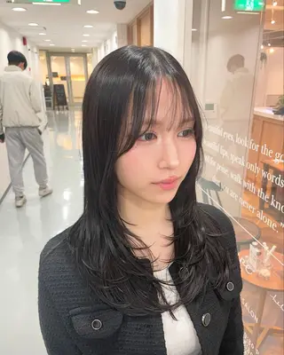 ロング カラー Ogata Marinaのヘアスタイル