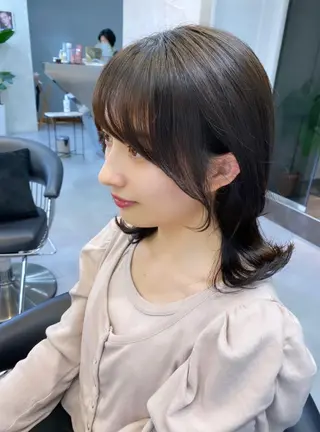 ミディアム カラー レイヤーと顔まわり 大好き❣️関口拓馬のヘアスタイル