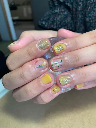 ネイル マルサンカクシカク所属・○△□ 守口市のネイルデザイン