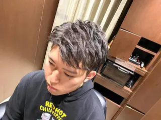 ミディアム メンズ HIRO GINZA 池袋東口店所属・林田 龍明のヘアスタイル