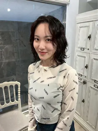 ミディアム ミカ/名駅/レイヤー /ブリーチなしカラーのヘアスタイル