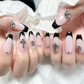 ネイル 🎀藤沢ガーリーネイ ル/長さ出し🎀のネイルデザイン