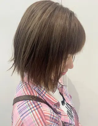 ショート カラー 透明感♡︎♡︎ 佐々木早苗のヘアスタイル