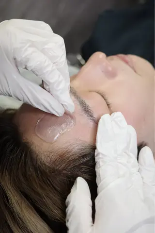 はるひ 🫧の眉毛・アイブロウイメージ