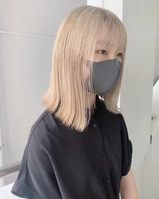 セミロング カラー ブームボックス所属・🐝ハイトーンカラー hachi🐝のヘアスタイル
