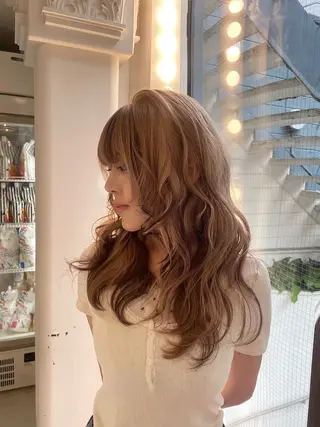 カラー HARUNA/原宿/ デザイン/カットのヘアスタイル