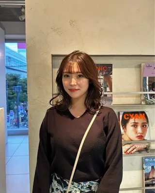 ミディアム I nagiのヘアスタイル