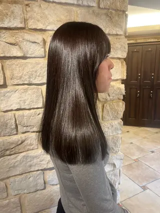 セミロング Luce府中所属・透明感カラー🫧 ミクのヘアスタイル