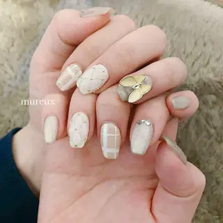 ネイル mureux ∵ayakaのネイルデザイン
