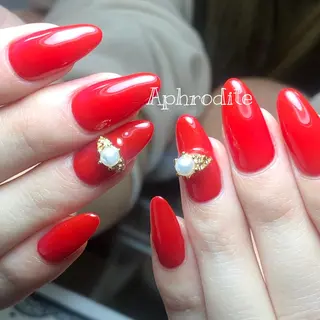 ネイル Aphrodite パラジェル認定サロンのネイルデザイン