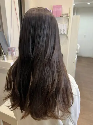 ロング カラー Lish所属・五反田 梨陽のヘアスタイル