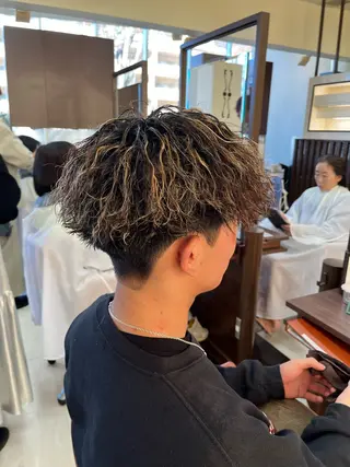 ショート カラー パーマ メンズ AROH  men's cut&men's perm 船橋店所属・🧊メンズ特化🧊 高木航希のヘアスタイル