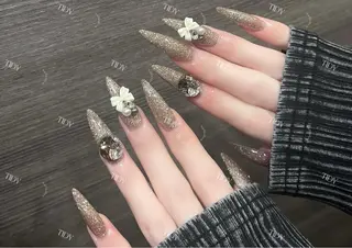 ネイル TIDY M&Mのネイルデザイン