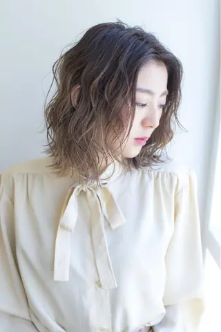 ミディアム カラー giinii所属・横浜縮毛矯正 ☆渋谷良太のヘアスタイル