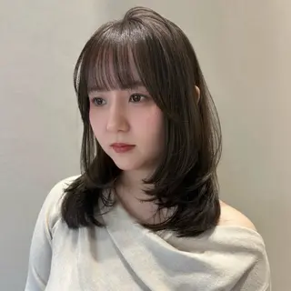 ミディアム カラー ナツミ/透明感カラー /酸性ストレートのヘアスタイル