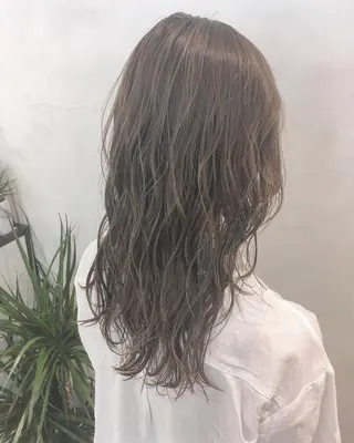 ロング カラー ヘアアレンジ エグチ アキラのヘアスタイル