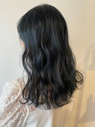 セミロング カラー 安藤 佑衣のヘアスタイル