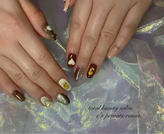 ネイル LAVISH nail salonのネイルデザイン