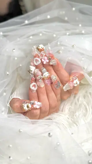 ネイル ルシイ🎀新宿長さ 出しパーツ専門店のネイルデザイン