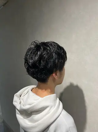 パーマ メンズ 岩田 実那のヘアスタイル