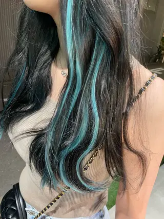 セミロング カラー 安井まゆ _Box mico.のヘアスタイル