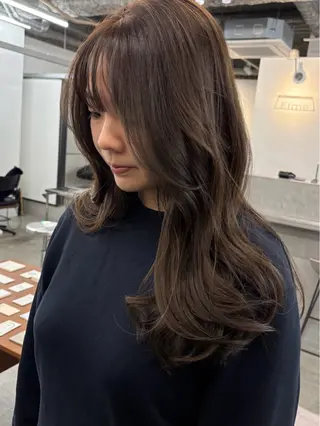 ロング カラー パーマ、ボブ、透明感 カラー、小須田ゆあのヘアスタイル