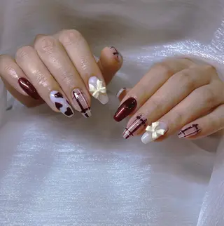 ネイル MQueen ネイルサロンマルのネイルデザイン