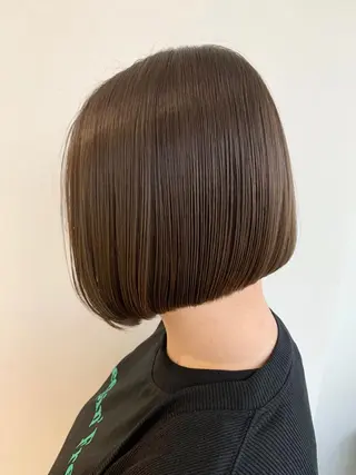 ショート カラー ベージュカラー🤎 鈴木サトミのヘアスタイル