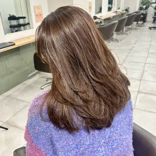 セミロング カラー ブリーチなし/レイヤ ー特化🌈Tommyのヘアスタイル