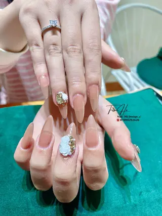 ネイル Mymy Nail (ハー)のネイルデザイン