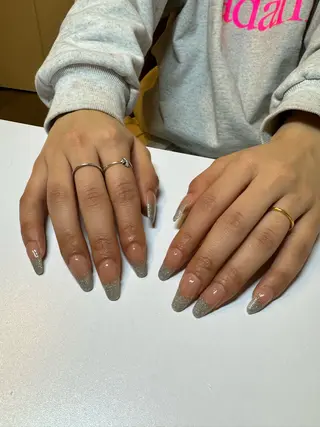 ネイル 濱岡 咲のネイルデザイン