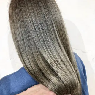 ロング 金丸 千里のヘアスタイル
